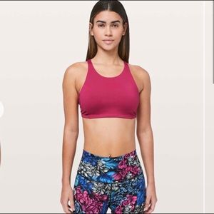 Lululemon - High Neck Free To Be Bra (Size 6)